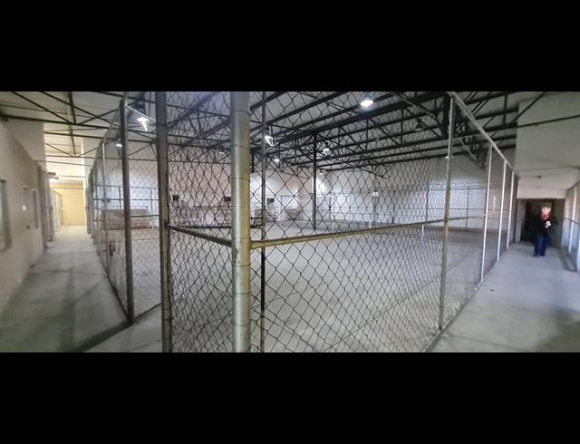 1,140M² WAREHOUSE TO LET IN BENONI CENTRAL